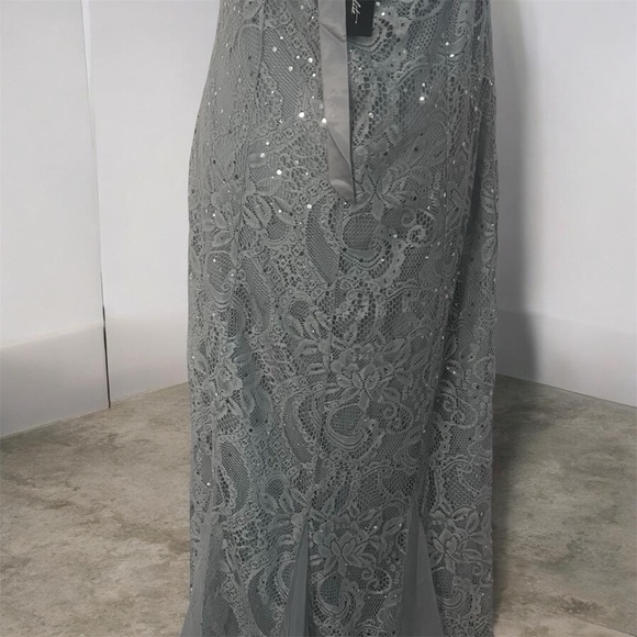 Candelite’s Shimmering Elegant Maxi Dress - Picture 2 of 9